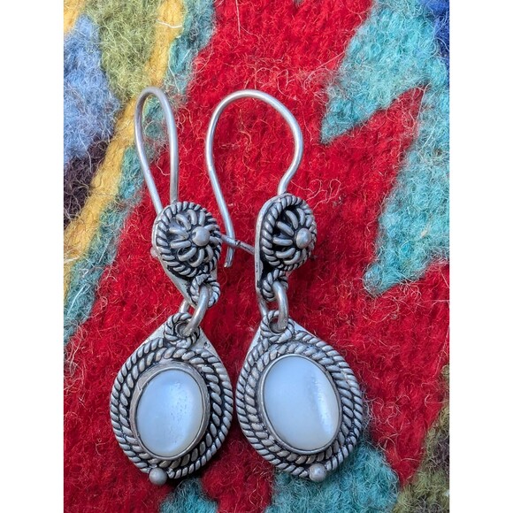 Sterling Silver Southwestern Mother of Pearl Earrings, Vintage Shell Earrings - Picture 2 of 9